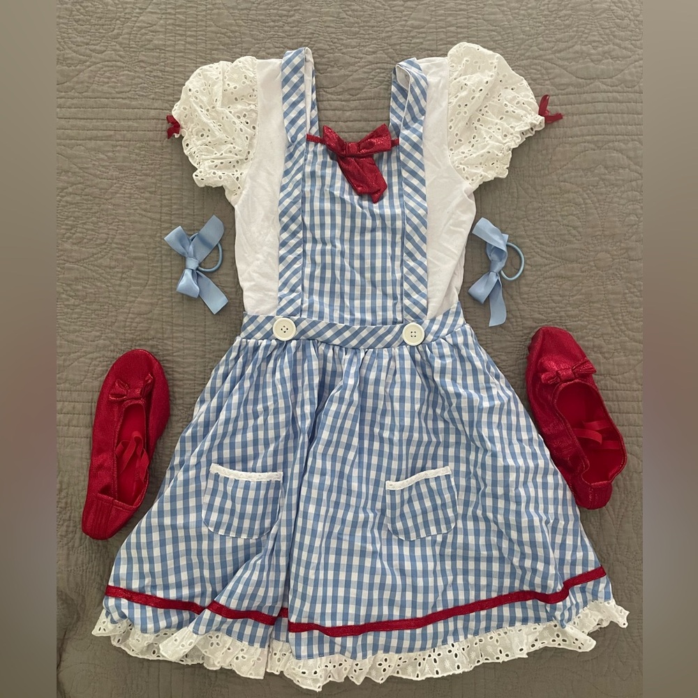 Girls Spirit Halloween Dorothy costume.